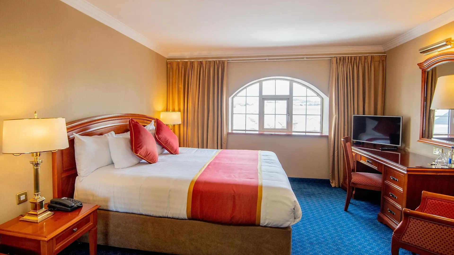 Killarney Towers Hotel & Leisure Centre 4*,