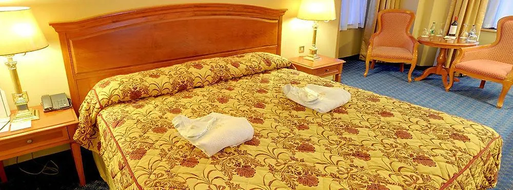 Killarney Towers Hotel & Leisure Centre 4*,